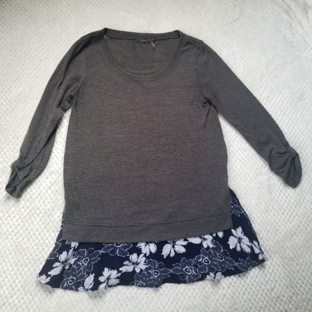 THML sz M grey sweater